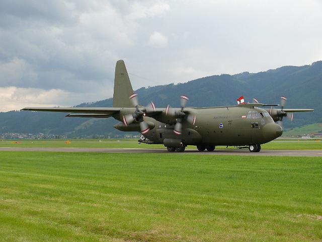 c130_hercules_02