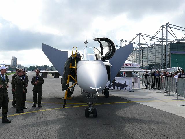 saab_gripen_02
