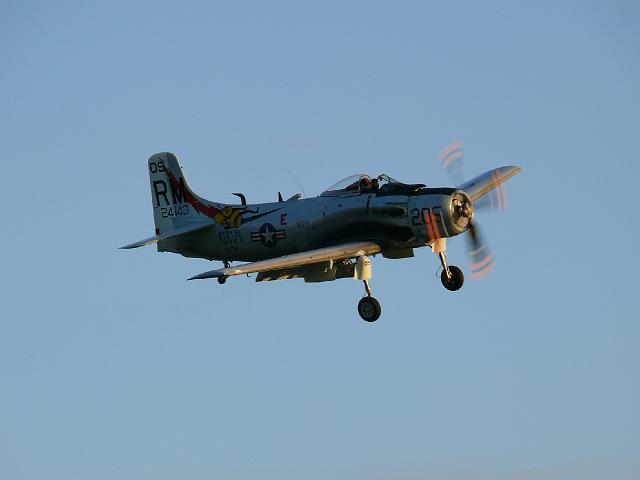 douglas_skyraider_ott09_15